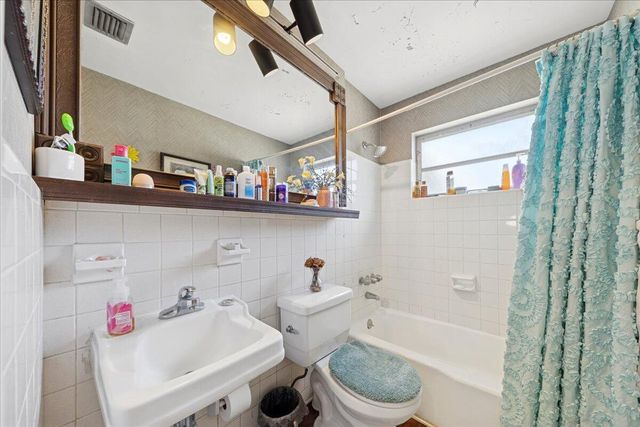 1674 Roy Drive, West Palm Beach, FL 33415