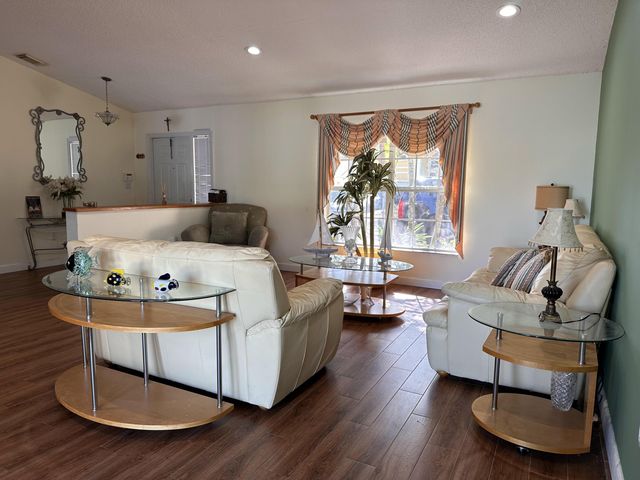 1761 SW 135th Way, Miramar, FL 33027