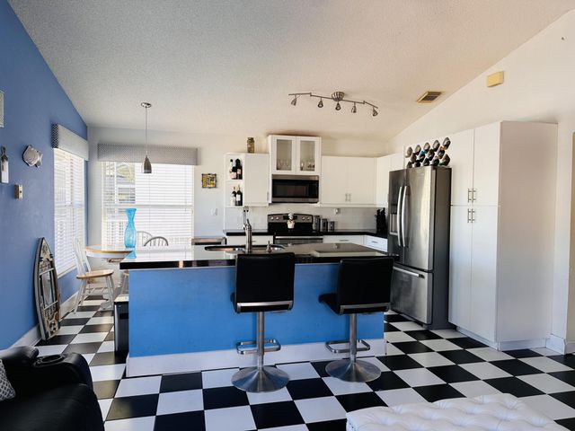 1761 SW 135th Way, Miramar, FL 33027