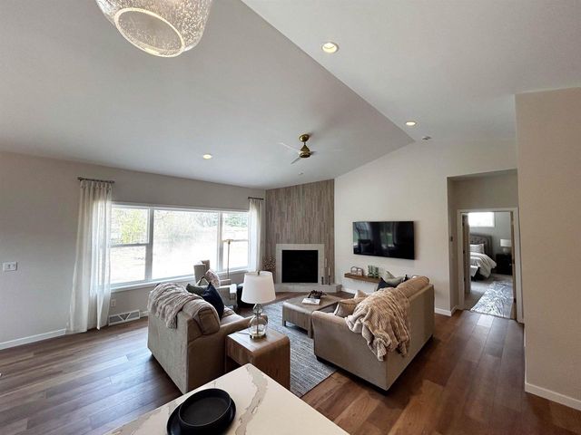 5481 Arrowood Lane, Milton, WI 53563