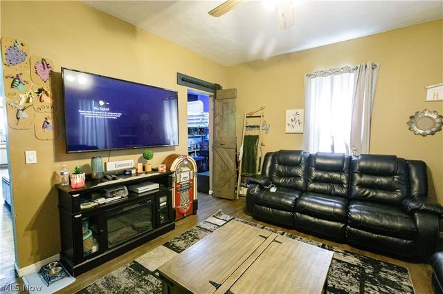 3438 Columbus Road NE, Canton, OH 44705