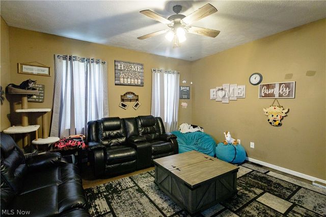 3438 Columbus Road NE, Canton, OH 44705