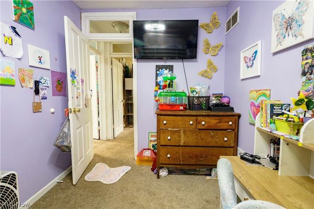 3438 Columbus Road NE, Canton, OH 44705