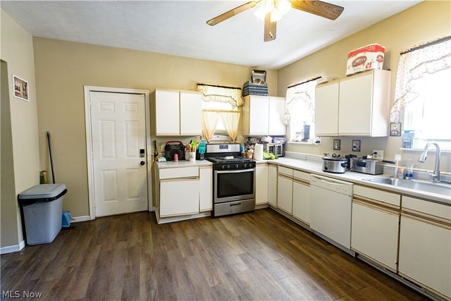 3438 Columbus Road NE, Canton, OH 44705