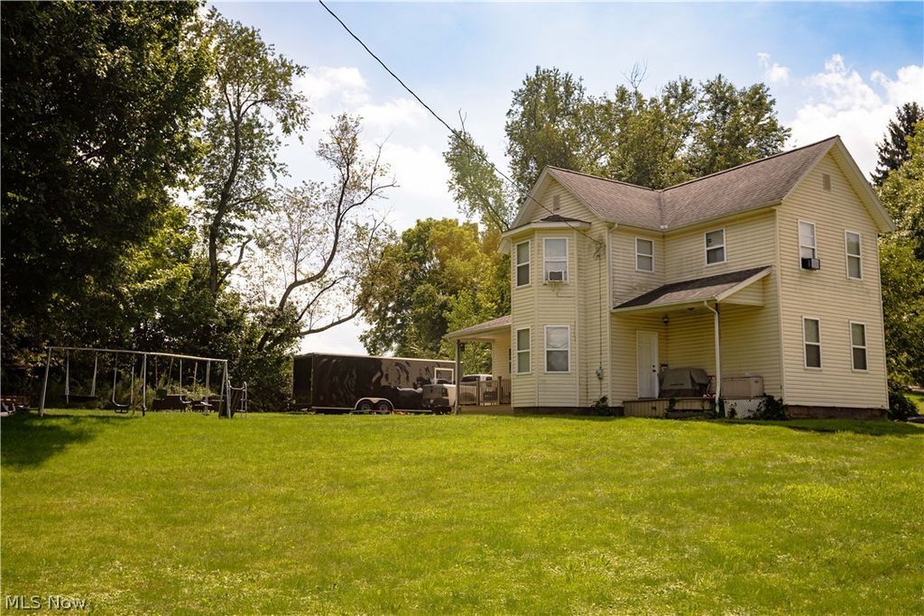 3438 Columbus Road NE, Canton, OH 44705