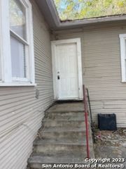 1011 Avant Ave Apt 2, San Antonio, TX 78210