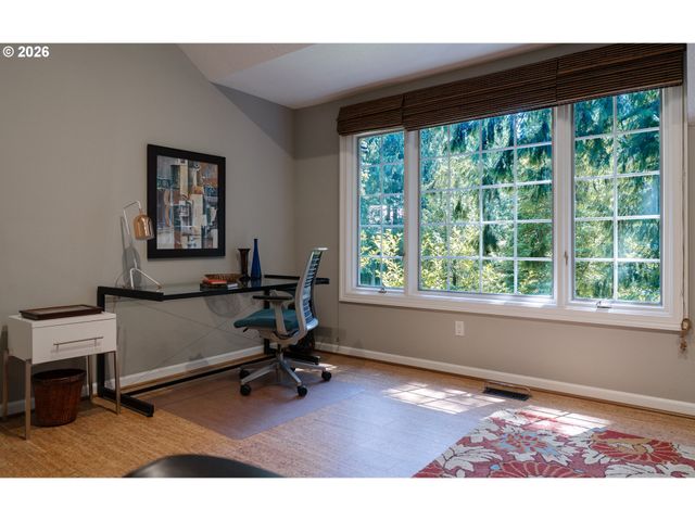 1876 PALISADES LAKE Ct, Lake Oswego, OR 97034