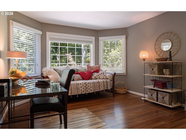 1876 PALISADES LAKE Ct, Lake Oswego, OR 97034