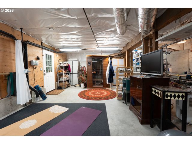 1876 PALISADES LAKE Ct, Lake Oswego, OR 97034