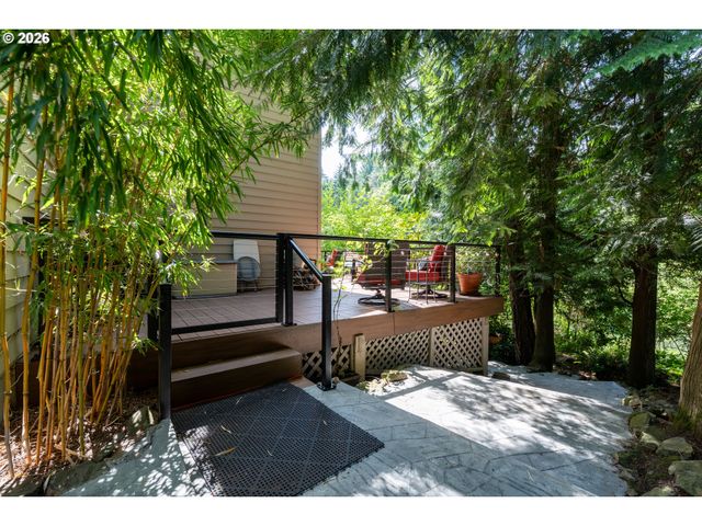 1876 PALISADES LAKE Ct, Lake Oswego, OR 97034