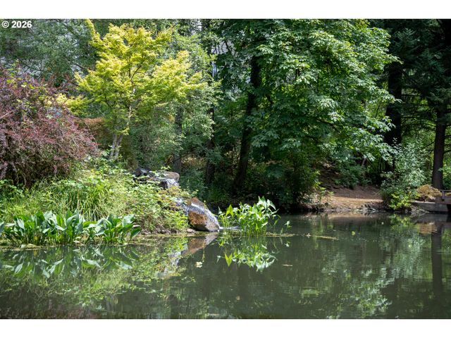 1876 PALISADES LAKE Ct, Lake Oswego, OR 97034