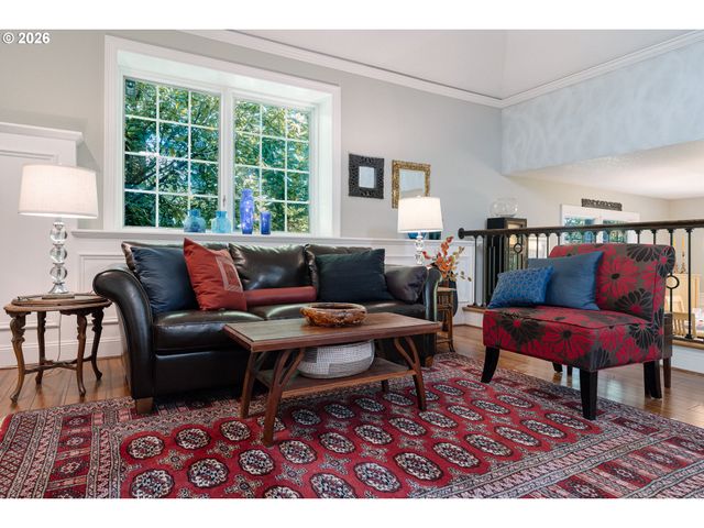 1876 PALISADES LAKE Ct, Lake Oswego, OR 97034
