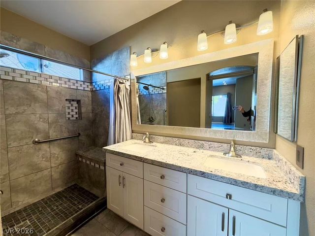 7980 Angel Tree Court, Las Vegas, NV 89147