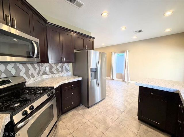 7980 Angel Tree Court, Las Vegas, NV 89147