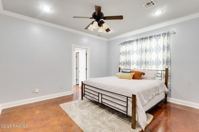 205 Oak Hill Lane, Youngsville, LA 70592