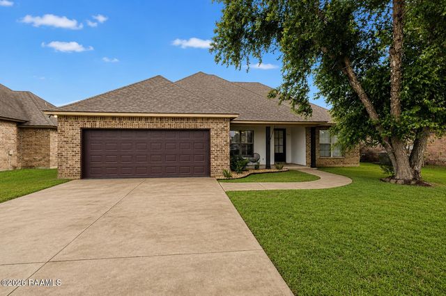 205 Oak Hill Lane, Youngsville, LA 70592
