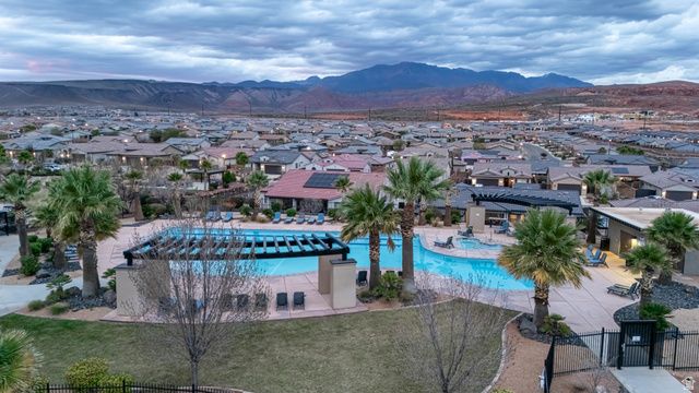 279 W SUNSTONE WAY, Washington, UT 84780