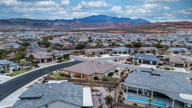 279 W SUNSTONE WAY, Washington, UT 84780