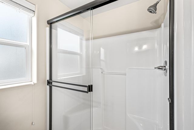 3288 Grant Road, Central Point, OR 97502