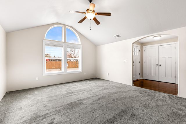 3288 Grant Road, Central Point, OR 97502