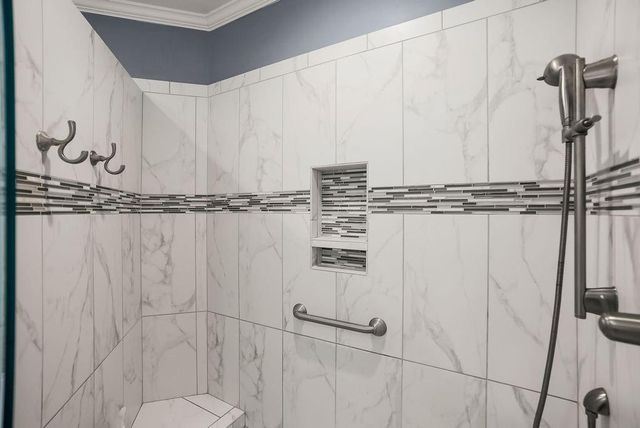 9013 W 131 Street, Overland Park, KS 66213