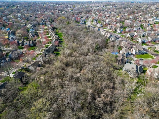 9013 W 131 Street, Overland Park, KS 66213