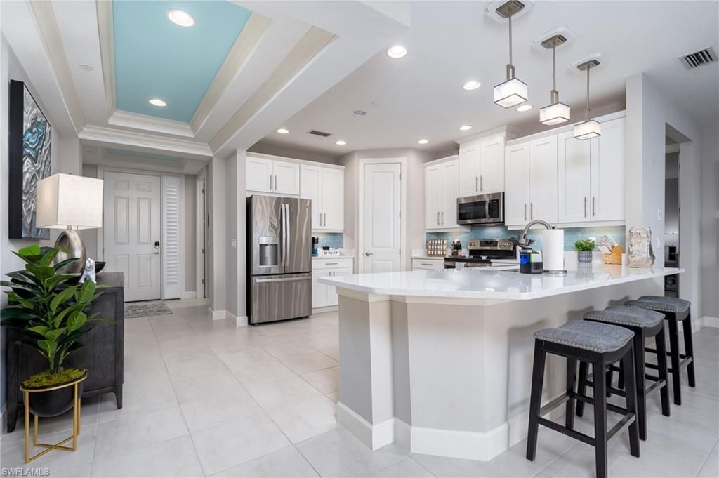 9650 Montelanico LOOP 102, NAPLES, FL 34119 — photo 5