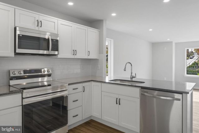 153 OLD LINCOLN HWY, Malvern, PA 19355