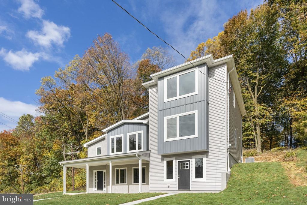 153 OLD LINCOLN HWY, Malvern, PA 19355