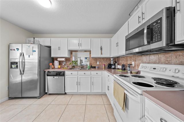 2344 TOPAZ TRAIL, Kissimmee, FL 34743