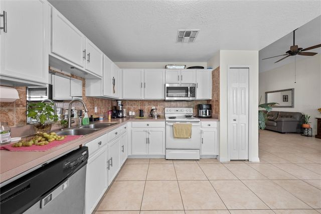 2344 TOPAZ TRAIL, Kissimmee, FL 34743
