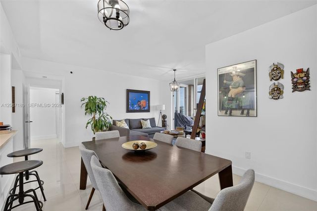 9755 NW 52nd Street 509, Doral, FL 33178