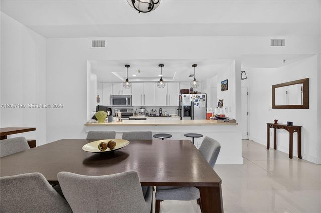 9755 NW 52nd Street 509, Doral, FL 33178