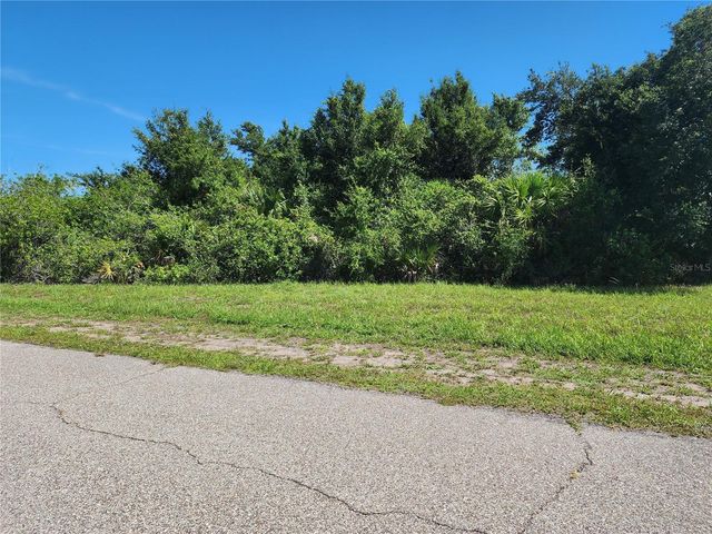 13 FOREST DRIVE, Rotonda West, FL 33947