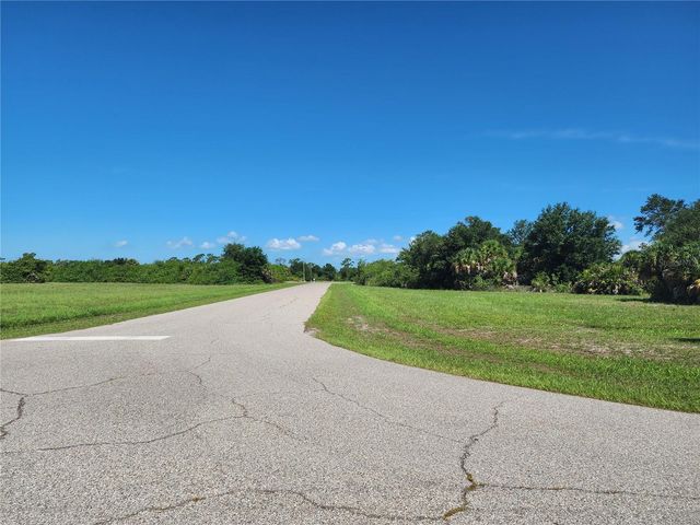 13 FOREST DRIVE, Rotonda West, FL 33947