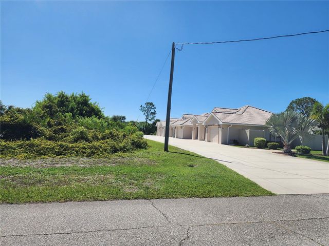 13 FOREST DRIVE, Rotonda West, FL 33947