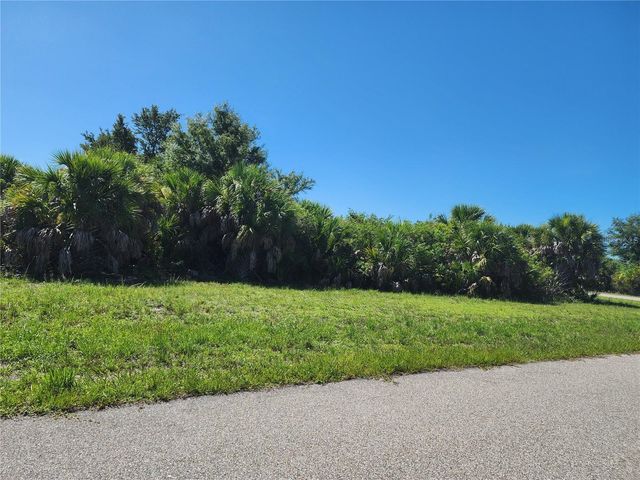 13 FOREST DRIVE, Rotonda West, FL 33947