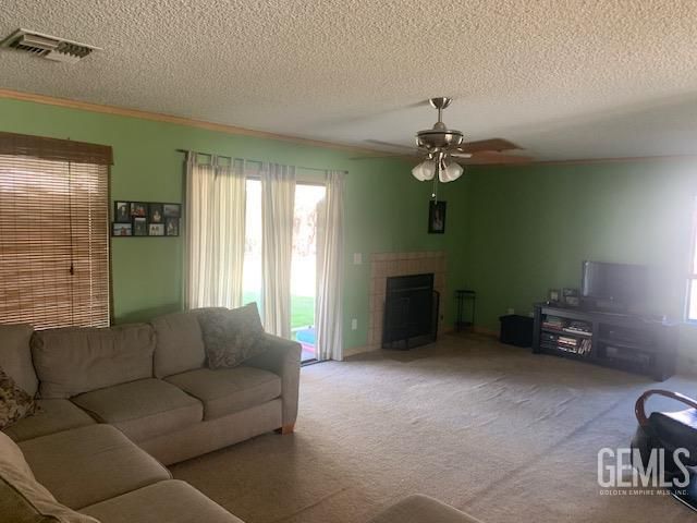 9001 Fielding Court, Bakersfield, CA 93307