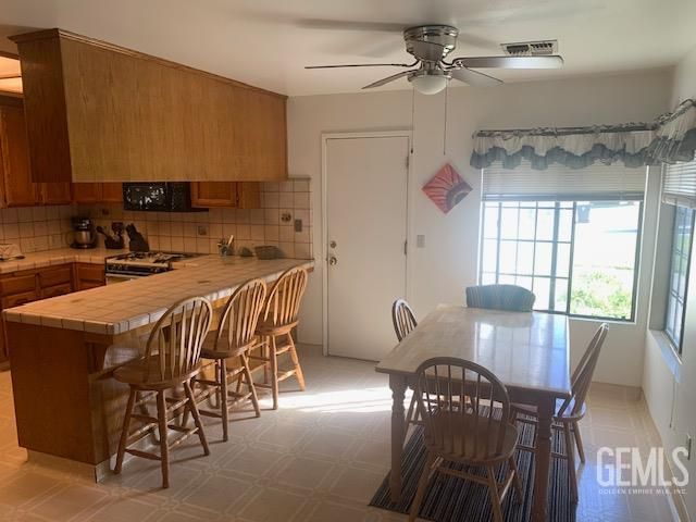 9001 Fielding Court, Bakersfield, CA 93307