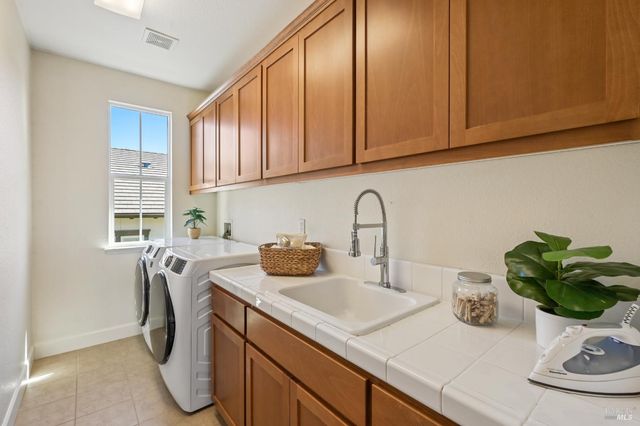 1117 Pennyroyal St, Napa, CA 94559