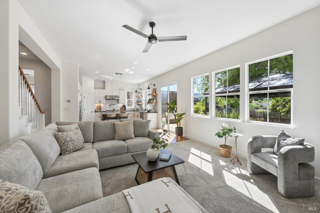 1117 Pennyroyal St, Napa, CA 94559