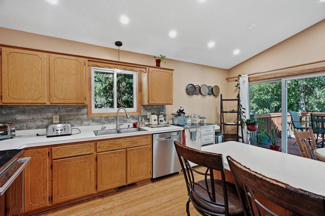 9441 Hames Avenue S, Cottage Grove, MN 55016