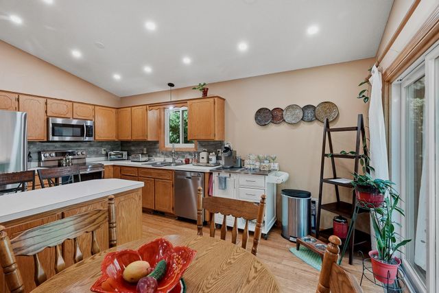 9441 Hames Avenue S, Cottage Grove, MN 55016