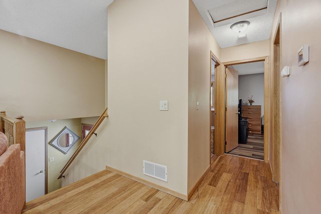 9441 Hames Avenue S, Cottage Grove, MN 55016