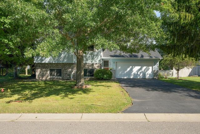 9441 Hames Avenue S, Cottage Grove, MN 55016