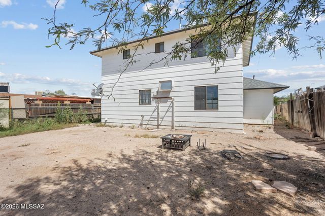 837 W Calle Sierra, Tucson, AZ 85705