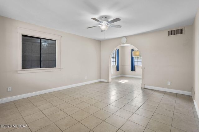 837 W Calle Sierra, Tucson, AZ 85705