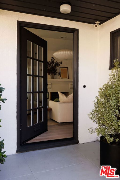 7606 Willoughby Avenue, West Hollywood, CA 90046 — photo 4
