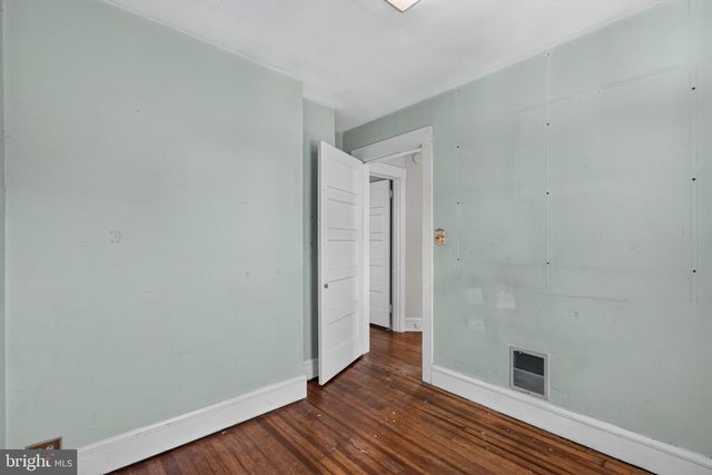 2114 LANCASTER AVE, Wilmington, DE 19805