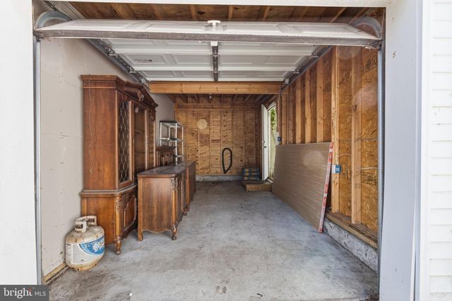 2114 LANCASTER AVE, Wilmington, DE 19805